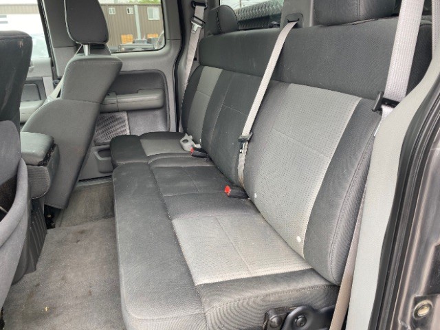 Ford F-150 Vehicle Full-screen Gallery Image 07