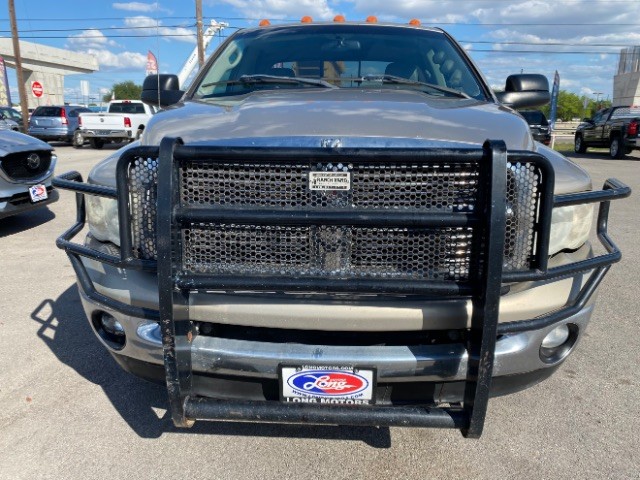 Dodge Ram 3500 Vehicle Full-screen Gallery Image 02