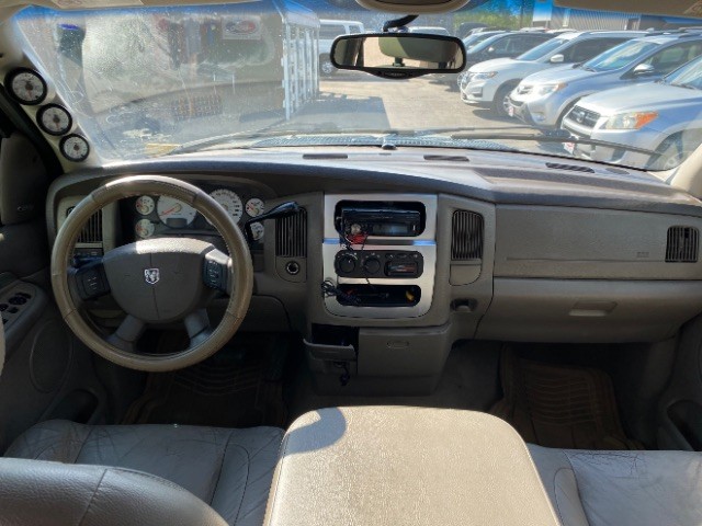 Dodge Ram 3500 Vehicle Full-screen Gallery Image 07