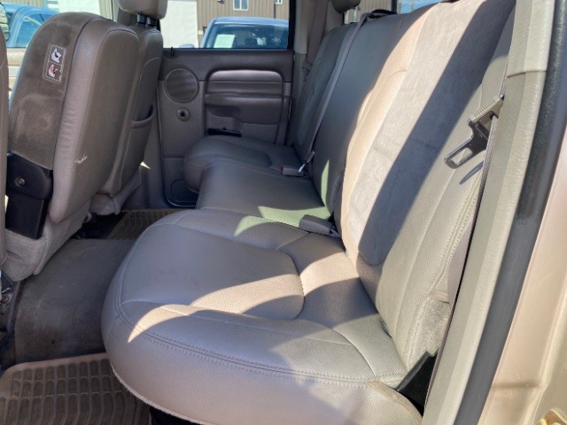 Dodge Ram 3500 Vehicle Full-screen Gallery Image 08
