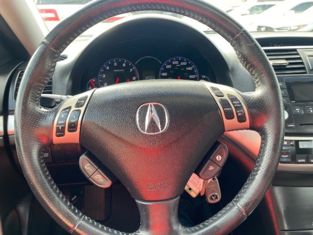 Acura TSX Vehicle Full-screen Gallery Image 13