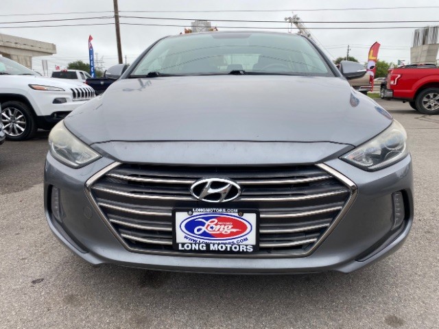 Hyundai Elantra Vehicle Full-screen Gallery Image 02