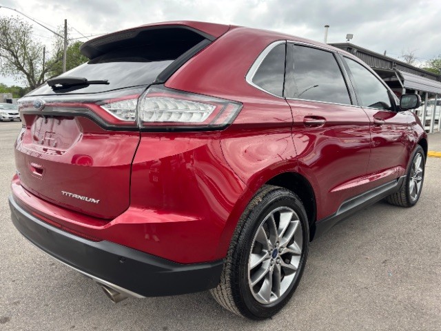 Ford Edge Vehicle Full-screen Gallery Image 05