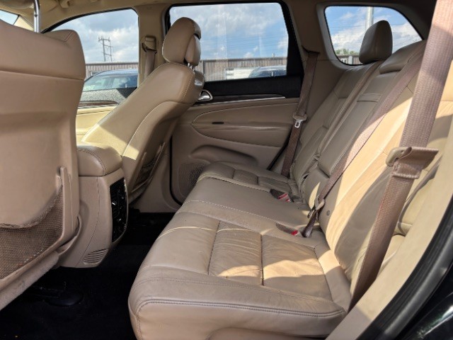 Jeep Grand Cherokee Vehicle Full-screen Gallery Image 06