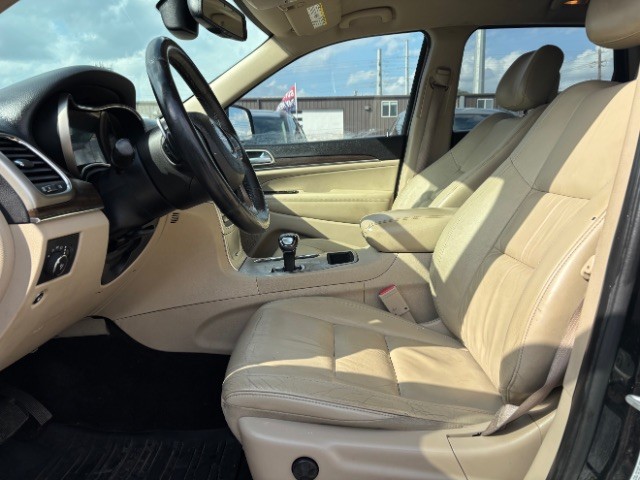 Jeep Grand Cherokee Vehicle Full-screen Gallery Image 10