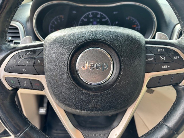 Jeep Grand Cherokee Vehicle Full-screen Gallery Image 12