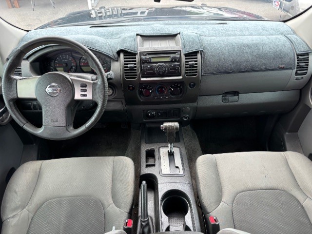 Nissan Xterra Vehicle Full-screen Gallery Image 07