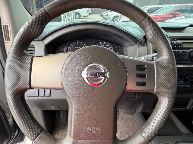 Nissan Xterra Vehicle Full-screen Gallery Image 12