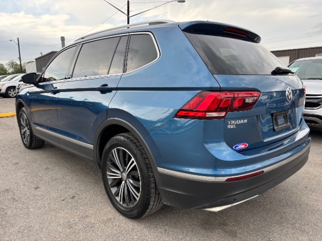 Volkswagen Tiguan Vehicle Full-screen Gallery Image 04