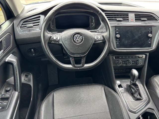 Volkswagen Tiguan Vehicle Full-screen Gallery Image 10