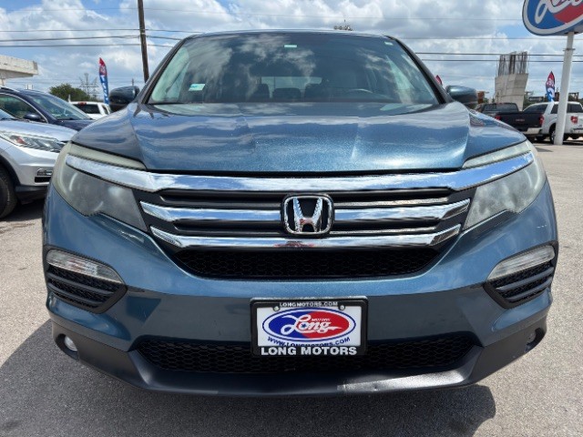 Honda Pilot Vehicle Full-screen Gallery Image 02
