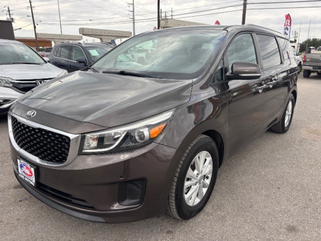 Kia Sedona Vehicle Full-screen Gallery Image 03