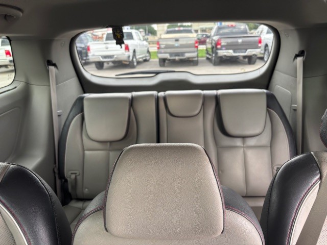Kia Sedona Vehicle Full-screen Gallery Image 07