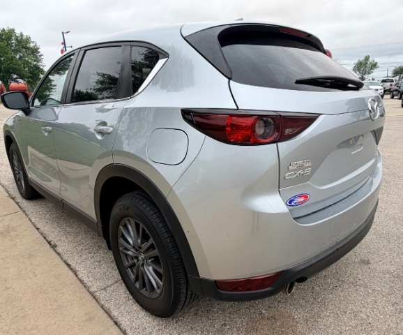 Mazda CX-5 Vehicle Full-screen Gallery Image 06