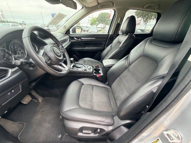 Mazda CX-5 Vehicle Full-screen Gallery Image 08