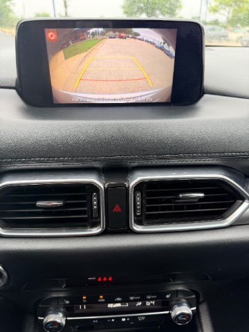 Mazda CX-5 Vehicle Full-screen Gallery Image 12