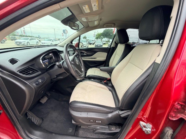 Buick Encore Vehicle Full-screen Gallery Image 07