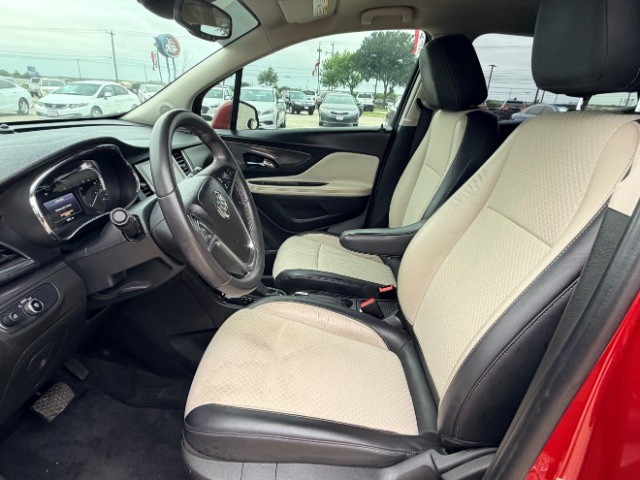Buick Encore Vehicle Full-screen Gallery Image 08