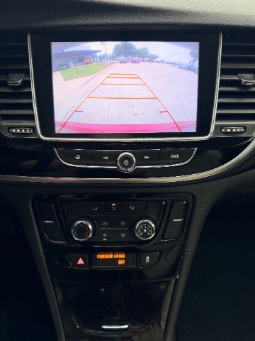 Buick Encore Vehicle Full-screen Gallery Image 12