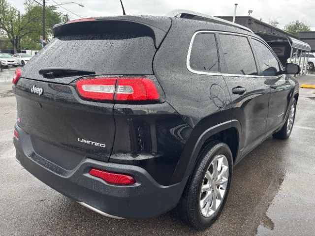 Jeep Cherokee Vehicle Full-screen Gallery Image 05