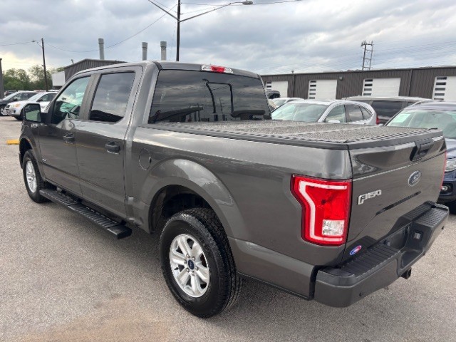 Ford F-150 Vehicle Full-screen Gallery Image 04