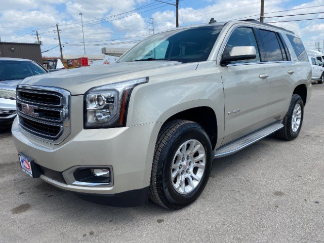 GMC Yukon Vehicle Full-screen Gallery Image 03