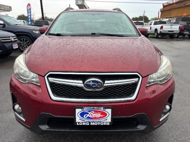 Subaru Crosstrek Vehicle Full-screen Gallery Image 02