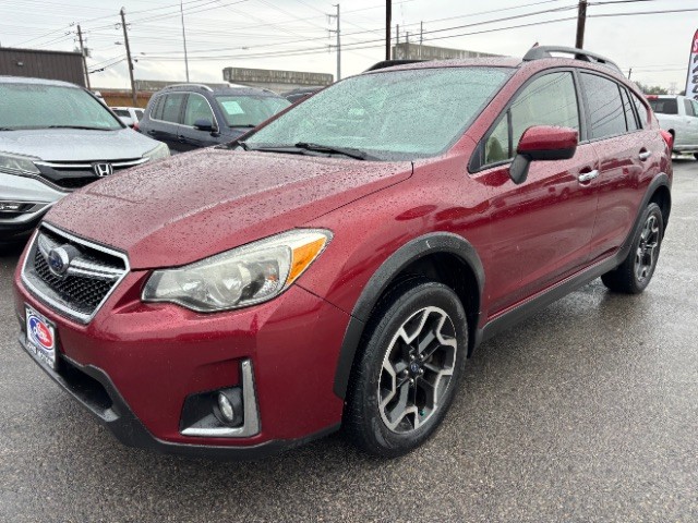 Subaru Crosstrek Vehicle Full-screen Gallery Image 03
