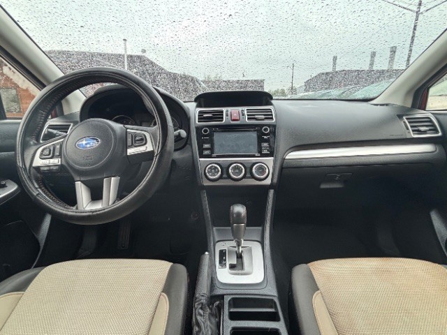 Subaru Crosstrek Vehicle Full-screen Gallery Image 07