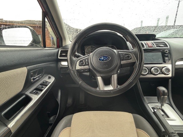 Subaru Crosstrek Vehicle Full-screen Gallery Image 08