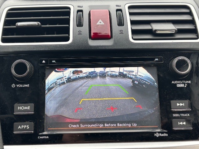 Subaru Crosstrek Vehicle Full-screen Gallery Image 11