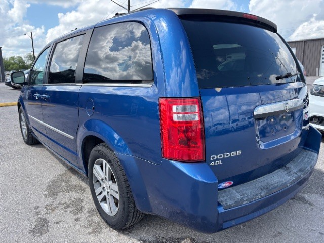 Dodge Grand Caravan Vehicle Full-screen Gallery Image 04
