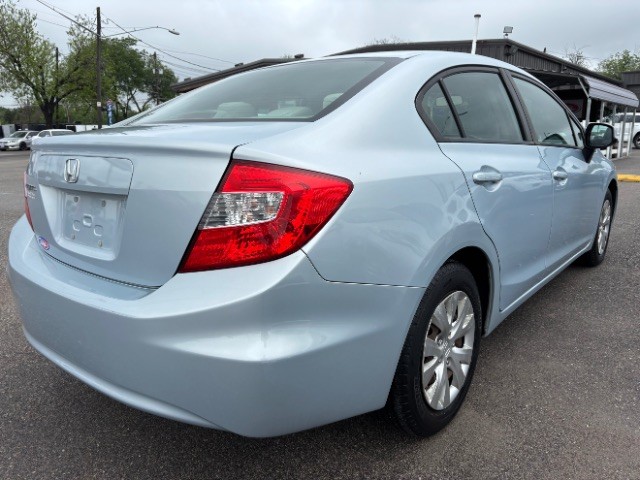 Honda Civic Sedan Vehicle Full-screen Gallery Image 05