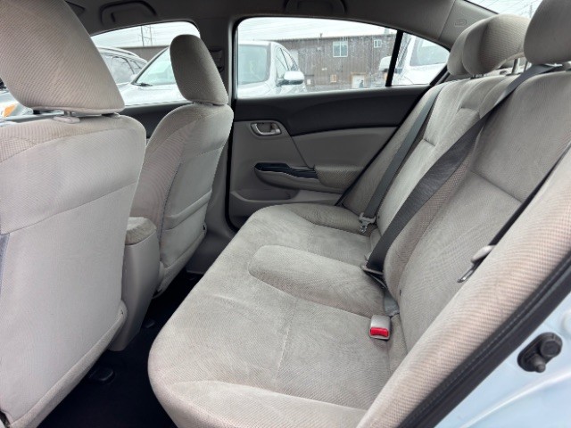 Honda Civic Sedan Vehicle Full-screen Gallery Image 06