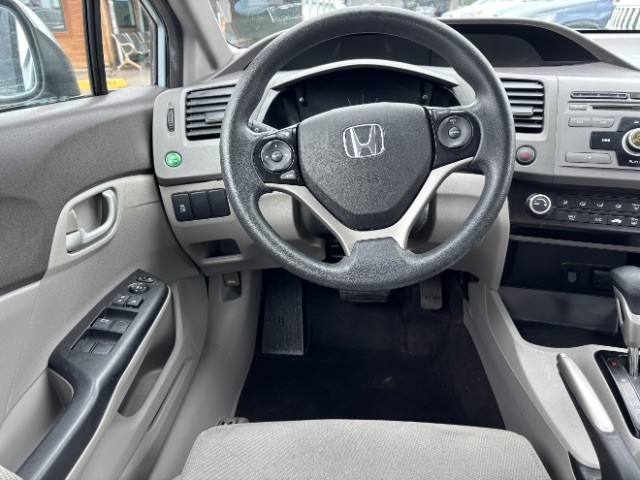 Honda Civic Sedan Vehicle Full-screen Gallery Image 08