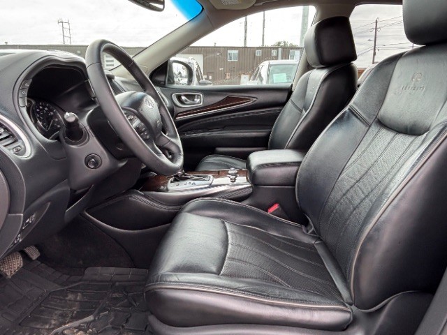 INFINITI QX60 Vehicle Full-screen Gallery Image 11