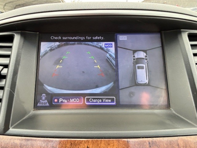 INFINITI QX60 Vehicle Full-screen Gallery Image 12