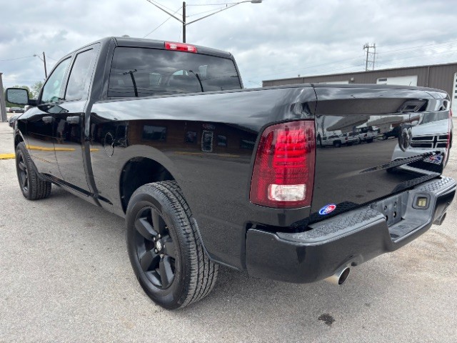 Ram 1500 Vehicle Full-screen Gallery Image 04