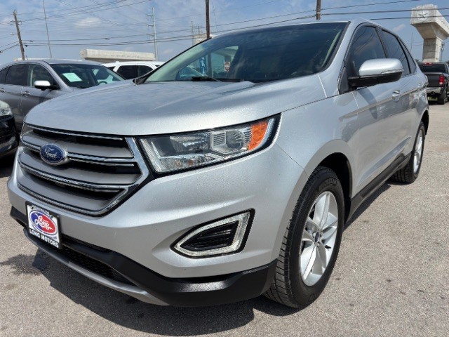 Ford Edge Vehicle Full-screen Gallery Image 02