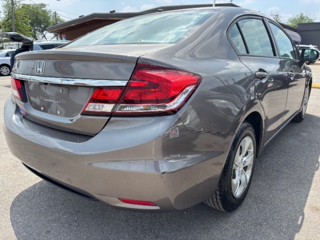 Honda Civic Sedan Vehicle Full-screen Gallery Image 05
