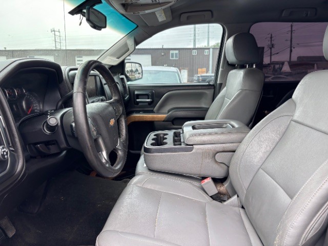 Chevrolet Silverado 1500 Vehicle Full-screen Gallery Image 10