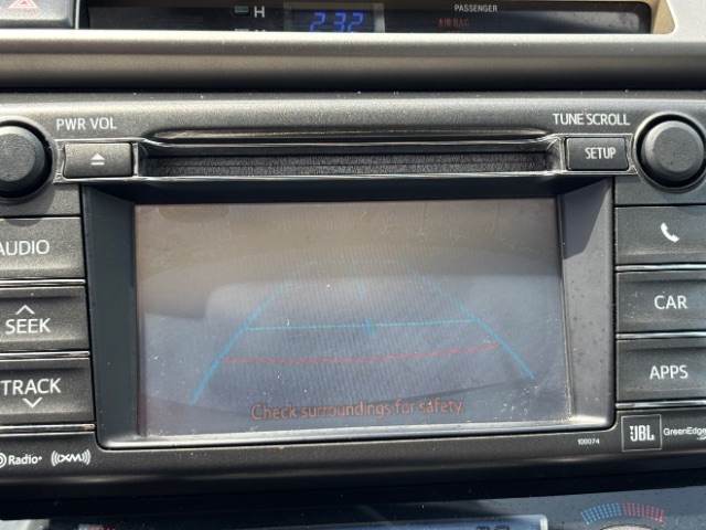 Toyota RAV4 Vehicle Full-screen Gallery Image 10