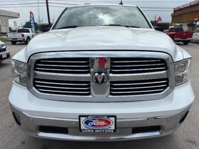 Ram 1500 Vehicle Full-screen Gallery Image 02