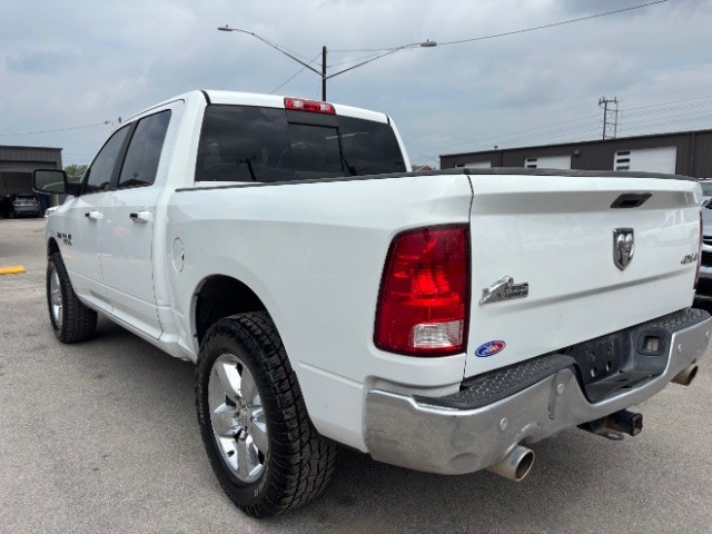 Ram 1500 Vehicle Full-screen Gallery Image 04