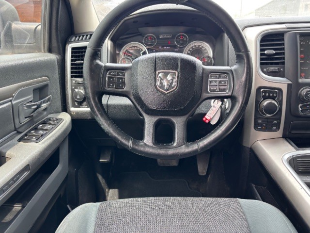 Ram 1500 Vehicle Full-screen Gallery Image 08