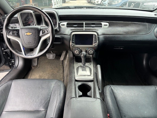 Chevrolet Camaro Vehicle Full-screen Gallery Image 06