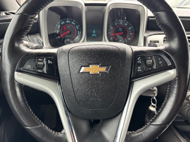Chevrolet Camaro Vehicle Full-screen Gallery Image 12