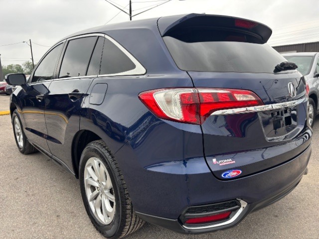 Acura RDX Vehicle Full-screen Gallery Image 04