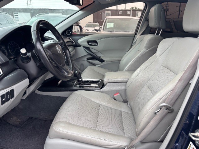 Acura RDX Vehicle Full-screen Gallery Image 10