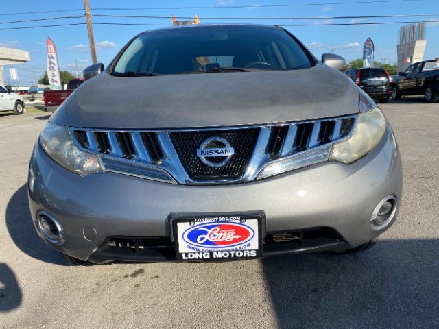 Nissan Murano Vehicle Full-screen Gallery Image 02
